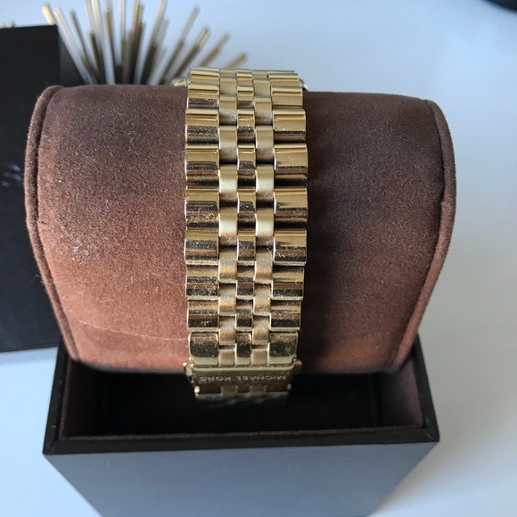 Michael Kors MMK black and gold Lexington watch - Picture 3 of 4